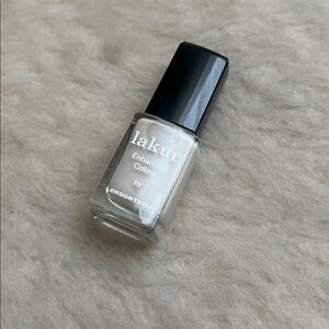 Londontown enhanced color polish - shade is Milk Bath